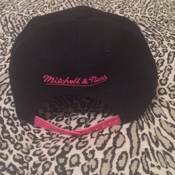 SnapBack Cap - Picture 2 of 4